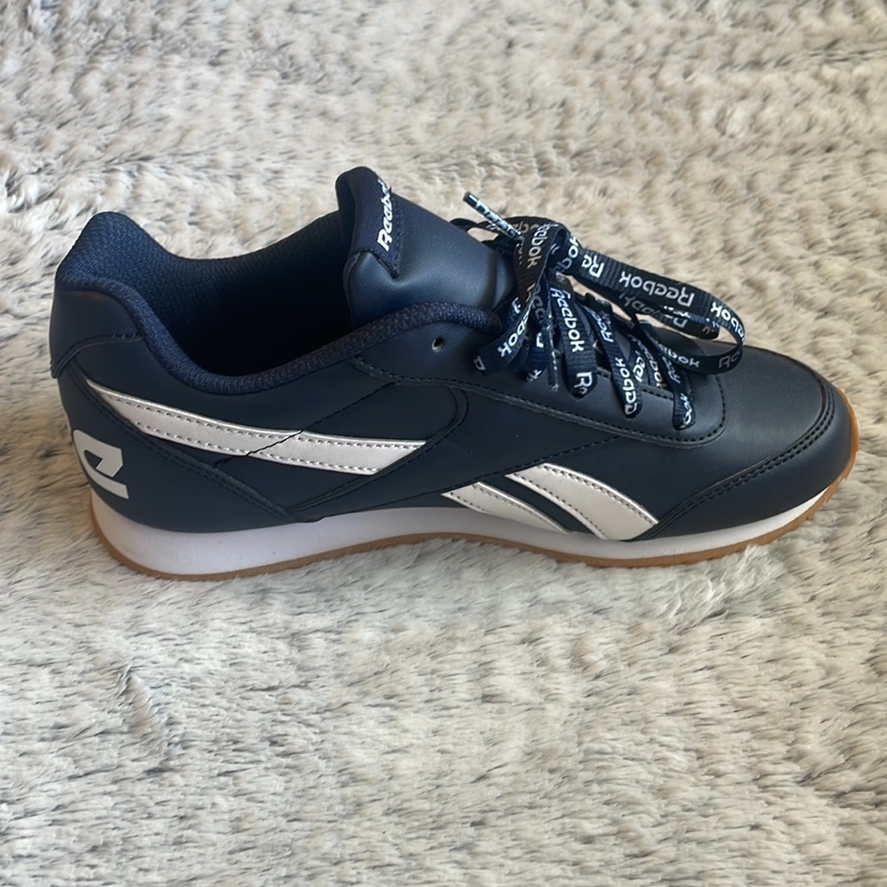 🚩SOLD🚩Reebok sneakers - Picture 10 of 15